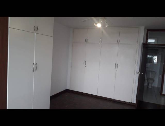 2 BEDROOM FLAT RENTED IN MORNINGSIDE